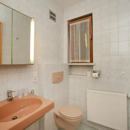 Cozy With Balcony In Mittersill, Cleaning Included Apartment