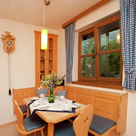 Cozy With Balcony In Mittersill, Cleaning Included Apartment *
